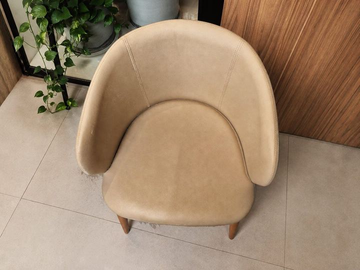 Higienização de cadeira de couro pela LeWash